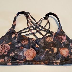 Lululemon Free To Be Wild Floral Size 6